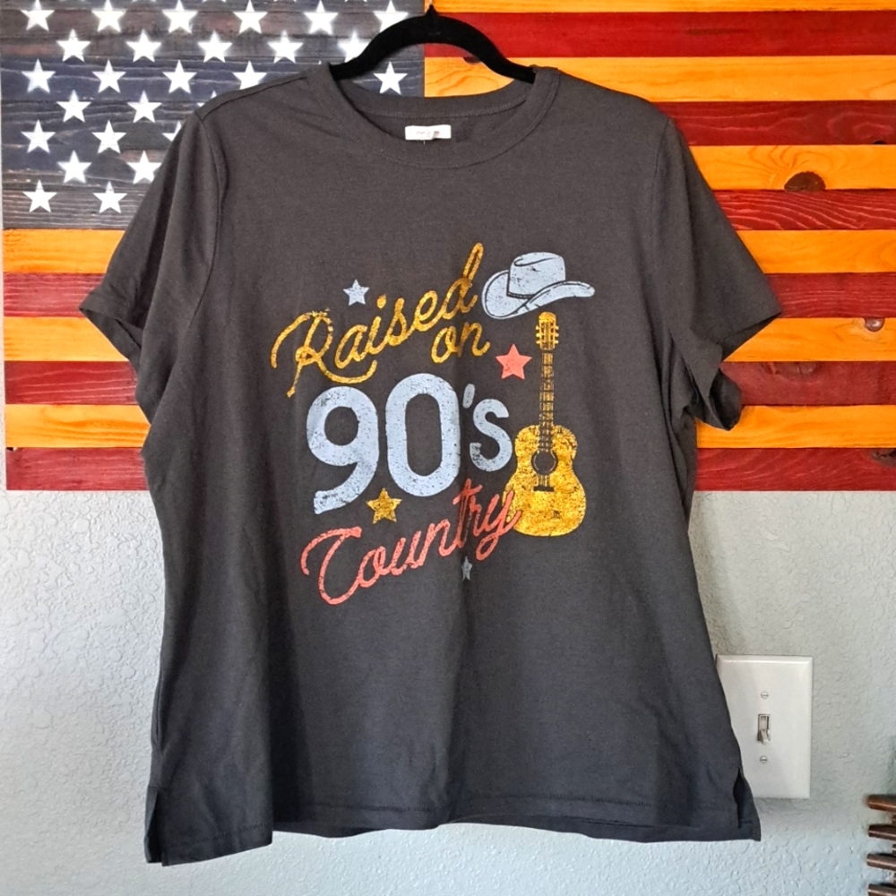 Maurices Graphic Tshirt | Size 0X - Picture 3 of 5